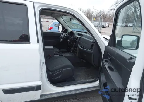 2012 Jeep Liberty Sport из США, поврежденный, VIN 1C4PJMAK6CW215631